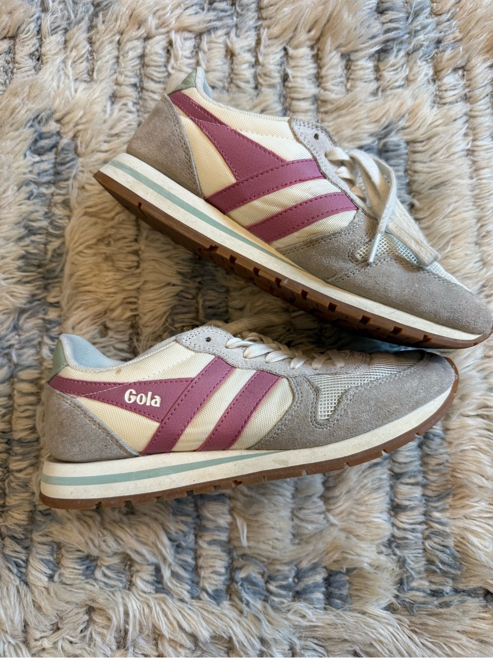 Gola Women's Gray and Pink Retro Running Sneakers